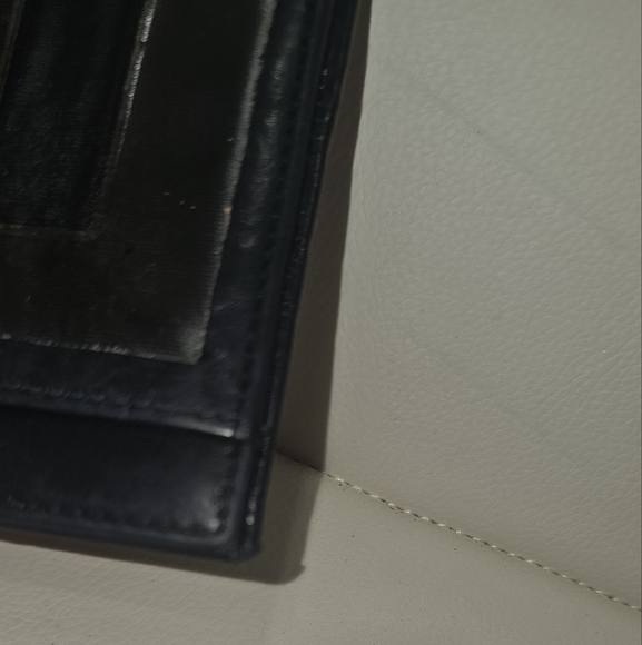 Gucci Monogram Card Holder/ Wallet - Picture 15 of 16